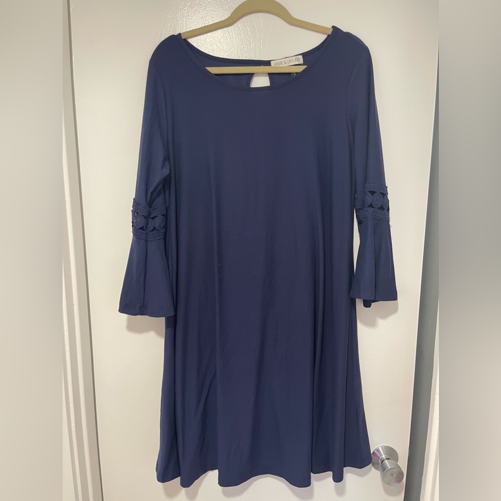 Jamie & Layla navy blue dress (super soft)